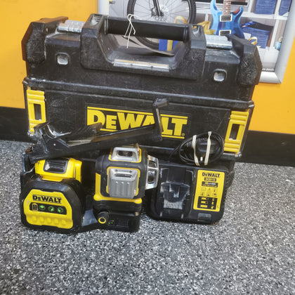 DeWalt DCE089D1G18-GB 18V/12V 3x360 Green Beam Multi-Line Laser Kit