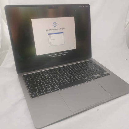 MacBook Air 14,2/M2 (8-CPU 8-GPU) 16GB Ram 256GB SSD Storage 13