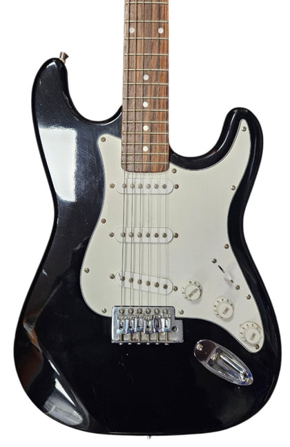 Rockburn Stratocaster Guitar - Black/White with soft case