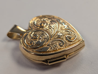 9ct Gold Heart Pendant (Love You Always)