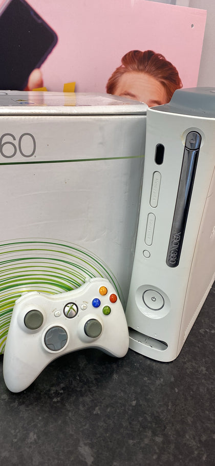 XBOX 360 GO 60GB 2 PADS LEIGH STORE.