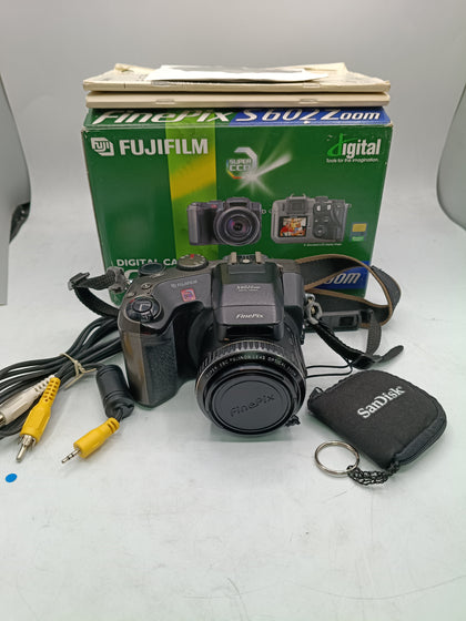 Fujifilm FinePix S602 Zoom Digital Camera *24 MONTH WARRANTY*