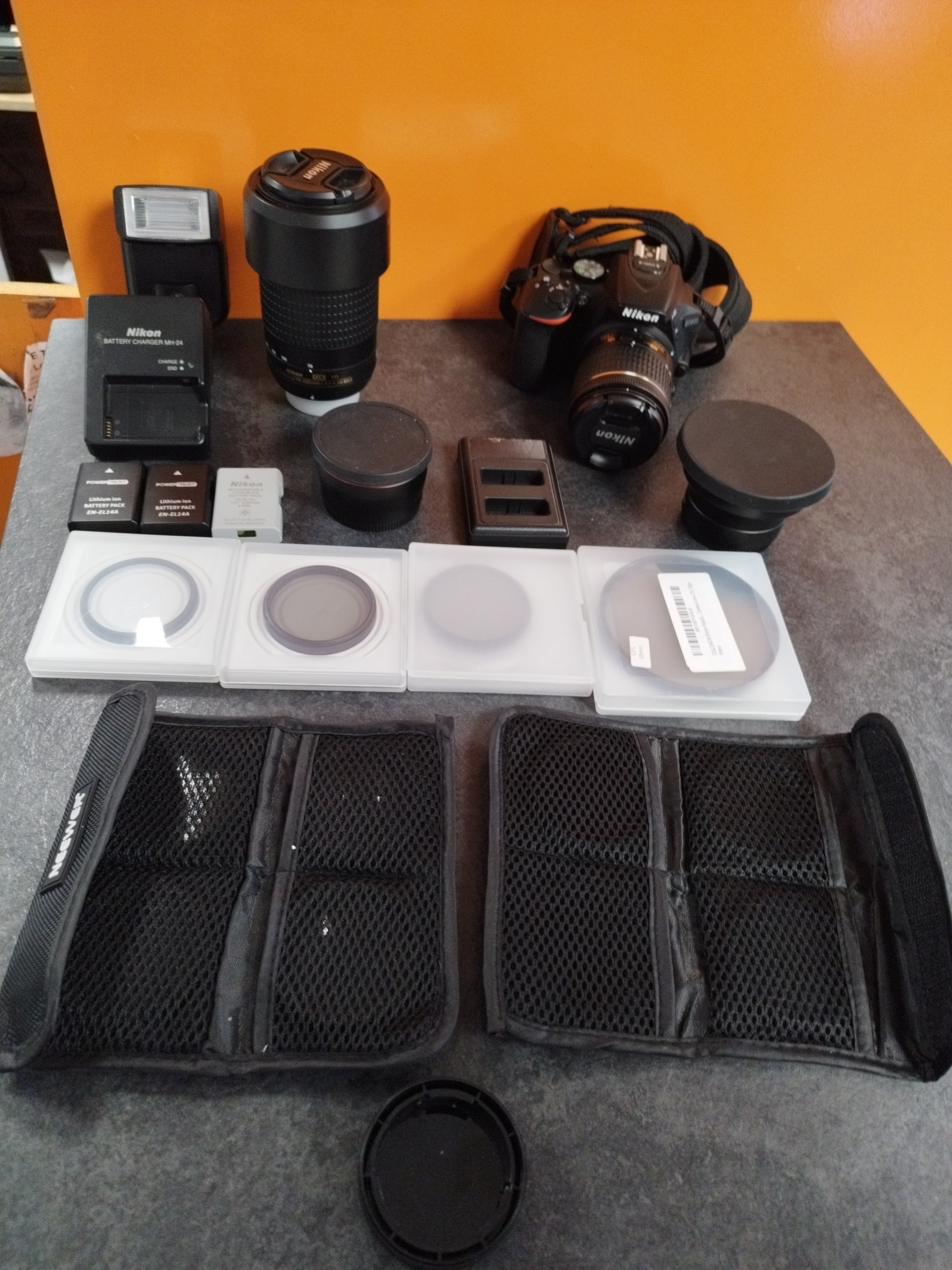 Nikon D5600 + AF-S 18-140 VR DSLR Camera - Black