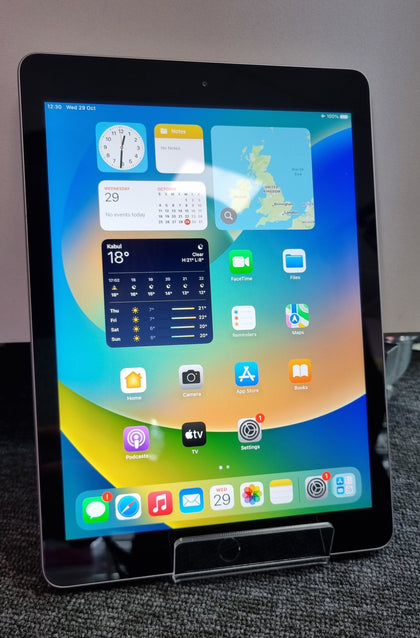 Apple ipad 5th gen 32gb wifi 9.5