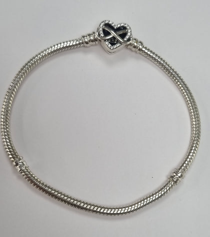 Sparkling Infinity Heart Clasp Snake Chain Bracelet 19cm