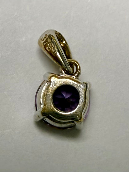 9ct White Gold Amethyst Pendant