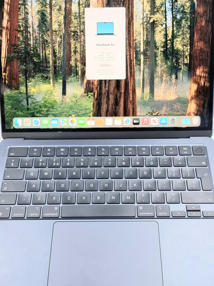 MacBook Air 14,2/M2 (8-CPU 8-GPU)/8GB Ram/256GB SSD/13