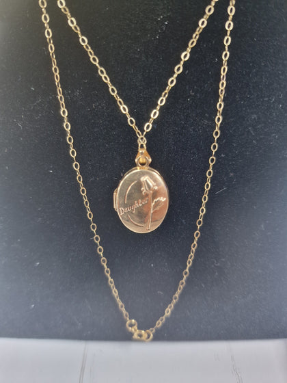 Gold Necklace and Daughter Pendant 9CT 1.6G (AROUND 16'' IN LENGTH).
