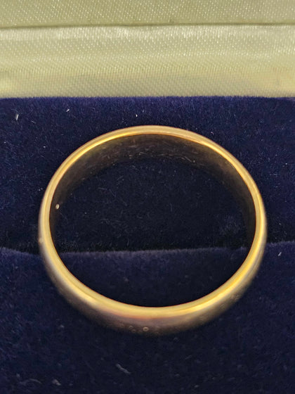 9ct Gold Ring (Size T) Apx 4.8g