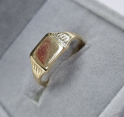 9ct gold ring size O