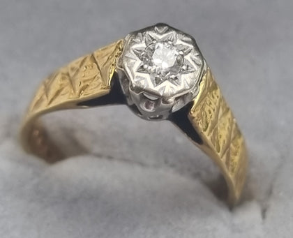 18ct Gold Diamond Ring Size Q