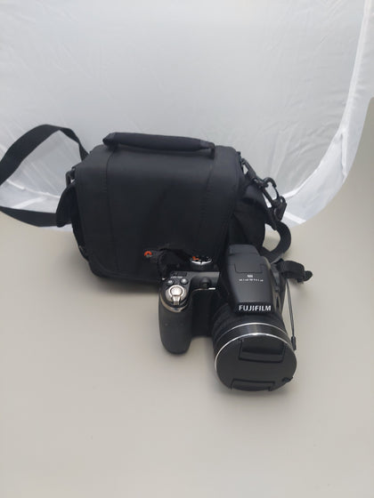 Fujifilm Finepix S4400 14M, With Wires and Bag