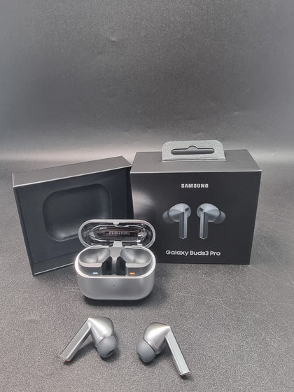 ***BRAND NEW*** Samsung Galaxy Buds 3 Pro Silver  BOXED