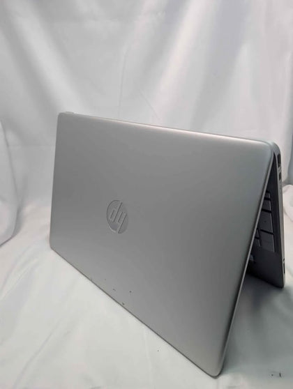 HP 15S-FQ2570 Netbook - Intel i5-1135G7 - 8GB Ram - 256GB SSD - 15