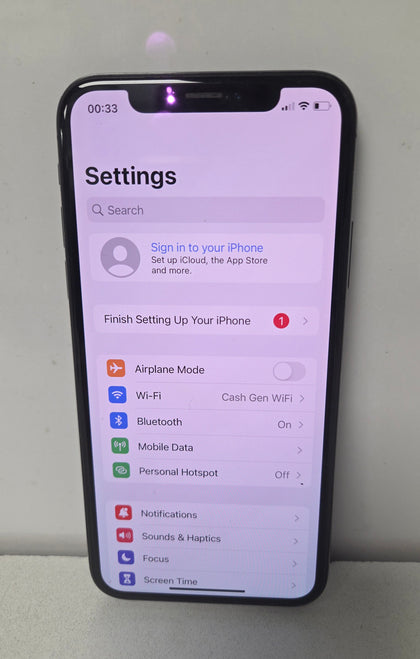 Apple iPhone X 64GB - Unlocked *79% Battery Health*