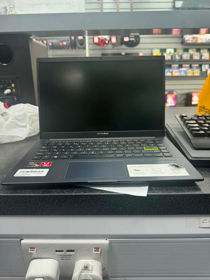 ASUS VivoBook - 8gb RAM - 512gb ssd - ryzen 5 -