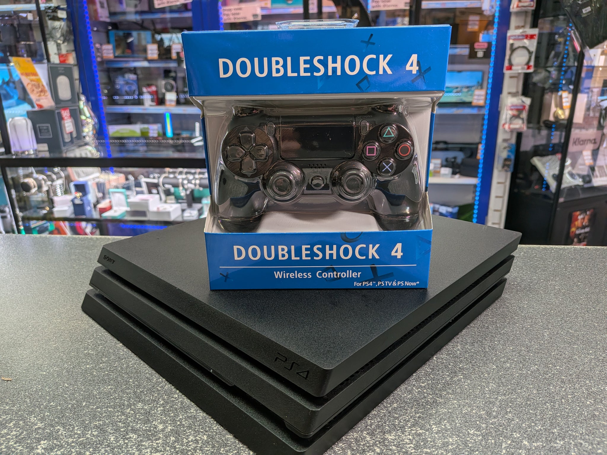 Sony Ps4 Pro 1tb Console & New Controller | Cash Generator Sony Ps4 Pro 1tb Console & New Controller | Cash Generator
