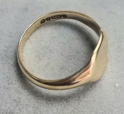 9ct Gold Signet Ring Size 
