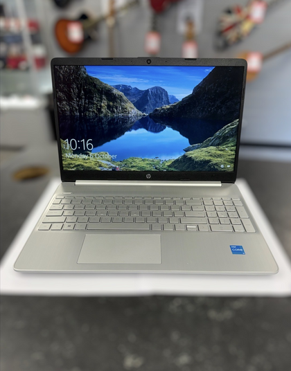 HP 14s Laptop
