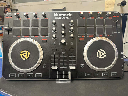 Numark mixtrack pro ii dj controller