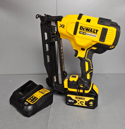 DEWALT DCN660 Type 2 18V Li-Ion XR Brushless Second Fix Cordless Nail Gun