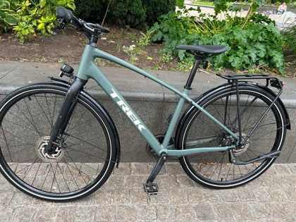 trek fx sport 4 medium 16'' frame / 24'' wheels / 8 speed
