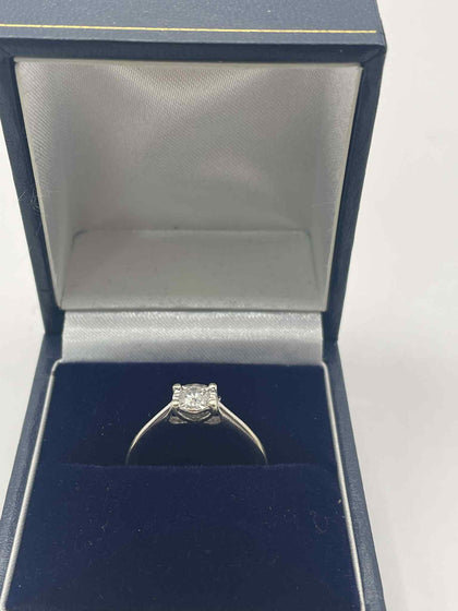 9ct white gold diamond solitaire ring 0.20ct size - I