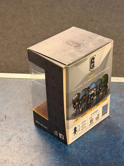 montagne rainbow six figure