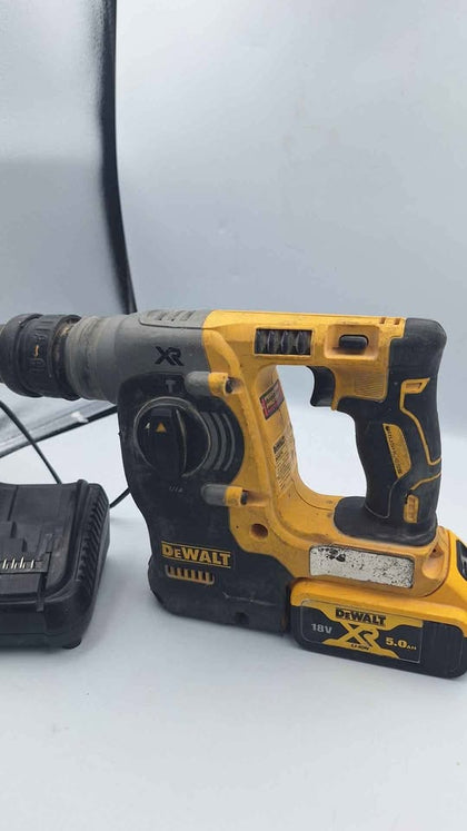 Dewalt DCH273 18v XR Brushless SDS / Hammer Drill + 5.0Ah Battery & Charger