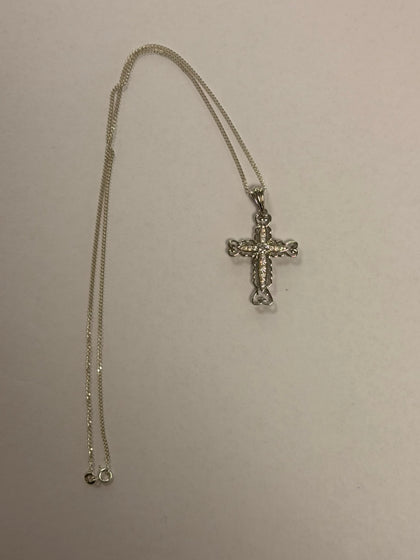 *brand new* 925 silver cross and chain just under 20