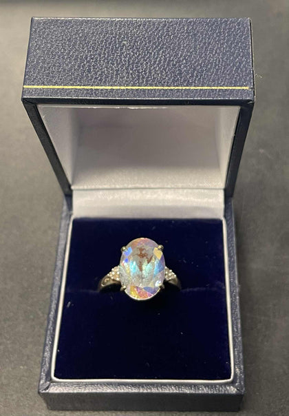 9ct Gold ring with stone