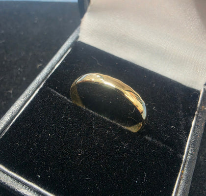 18ct GOLD RING 750 1.3G Size O