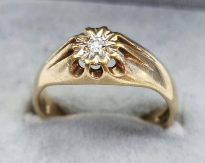 9ct Gold Diamond Signet Ring Size 