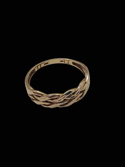 9ct Yellow Gold Celtic Wedding Ring - Size R - 2.07 Grams