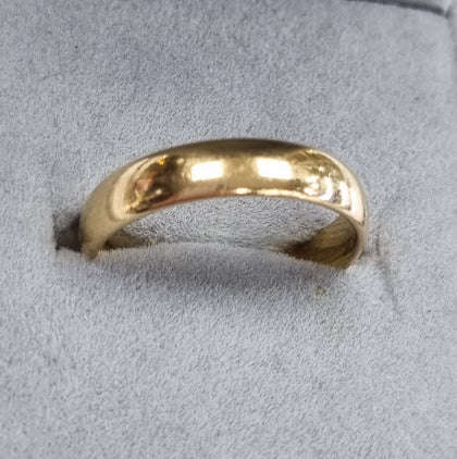 22ct Gold Ring size O 1/2