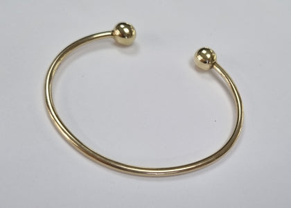 9ct gold bangle