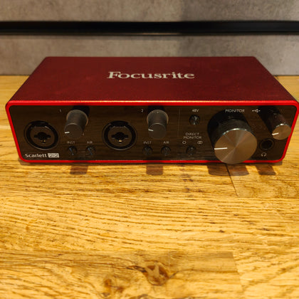 Focusrite Scarlett 2i2 3rd Gen USB Audio