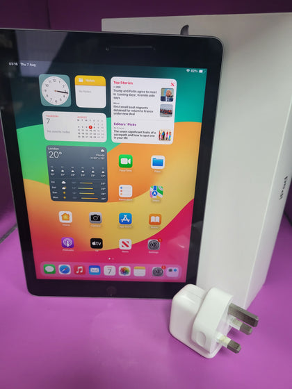 Apple iPad 6th gen Silver 32GB  A189- Boxed Good condition