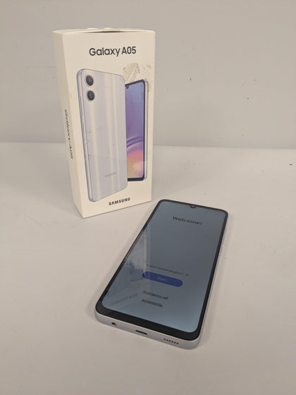 Samsung Galaxy A05 - Unlocked - Silver - 64GB