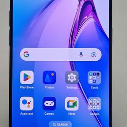 OPPO Reno8 Pro 5G 256 GB Black Unlocked with Charging Cable.