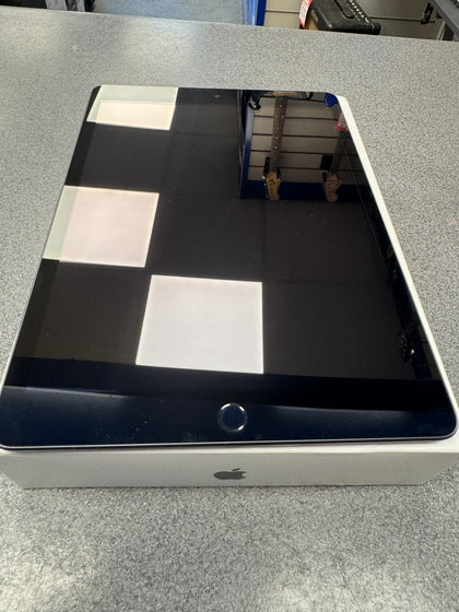 Apple Ipad 9th Gen 64GB (WiFi & Cellular)