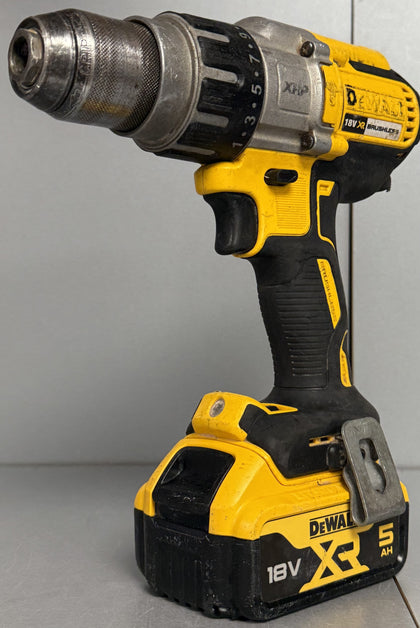 Dewalt DCD996N 18v Brushless Combi Drill ( No Charger ) ** + 5.0 ah Battery **