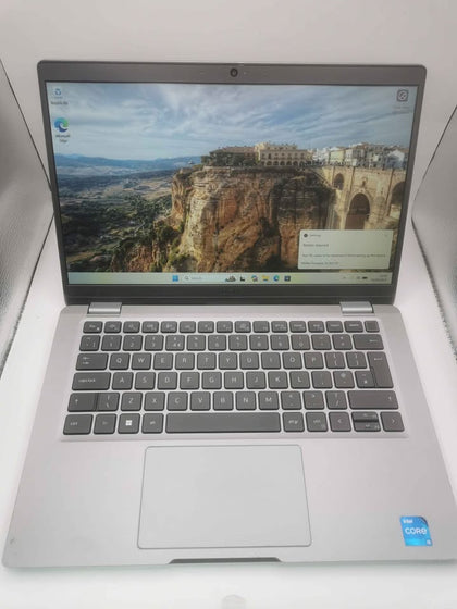 Dell Latitude 5330/i5-1235U/8GB Ram/256GB SSD/13