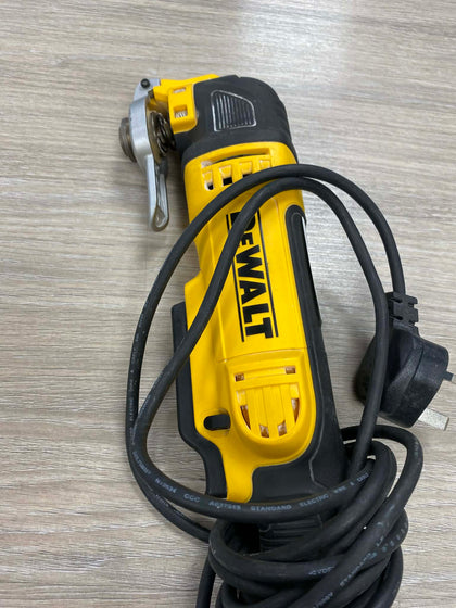 DeWalt Electric Oscillating Multi-Tool DWE315SF-GB
