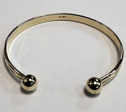 Stunning 9CT - Yellow gold Hollow Torque Bangle - 4.33g - 2.5