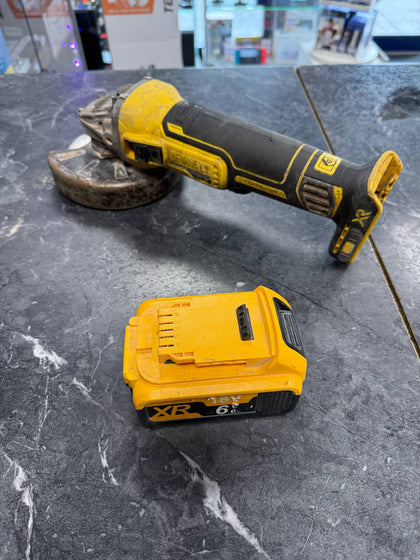 DeWalt DSG405 Angle Grinder with 6AH Battery - NO CHARGER