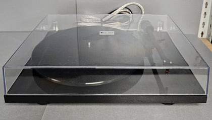 Pro-Ject T1 Turntable