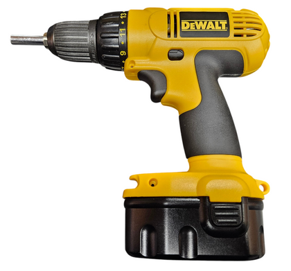 DeWalt Cordless Drill (DC728) boxed with 2 * 1.3Ah batteries and charger