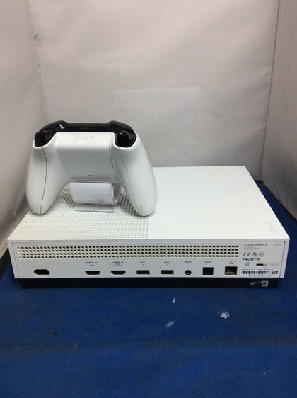 Xbox One S Console + Pad