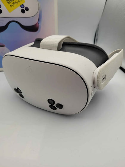 Meta Quest 3S All-In-One VR Virtual Reality Headset – 128GB – With Controllers - Boxed